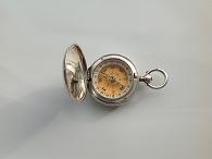 Solid Silver Hunter Compass, 1887</b></i></p>