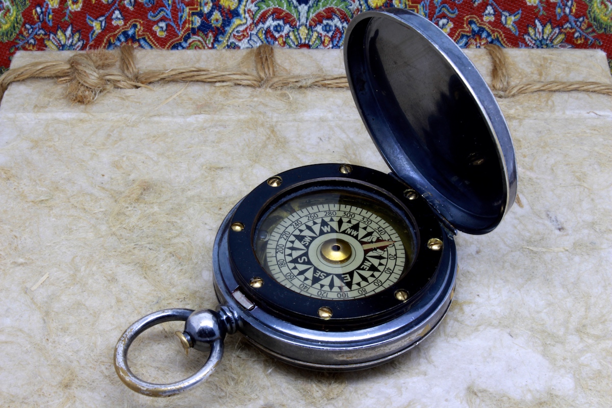 English Liquid Filled Pocket Compass by SINCLAIR Ltd. LONDON, c. 1900