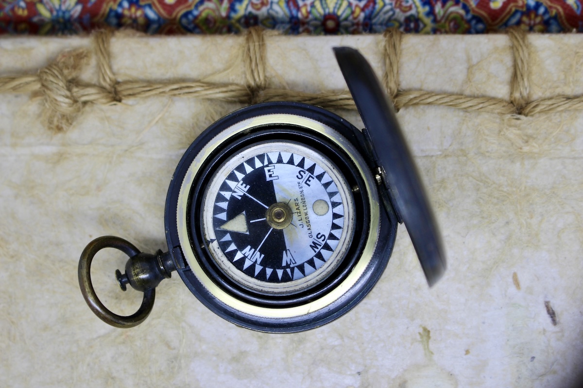 Rare J. LIZARS Gimballed Compass, c. 1890